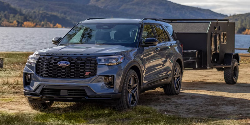Ford Explorer Cargo Space pulling the trolley showing it's heavy capabilities