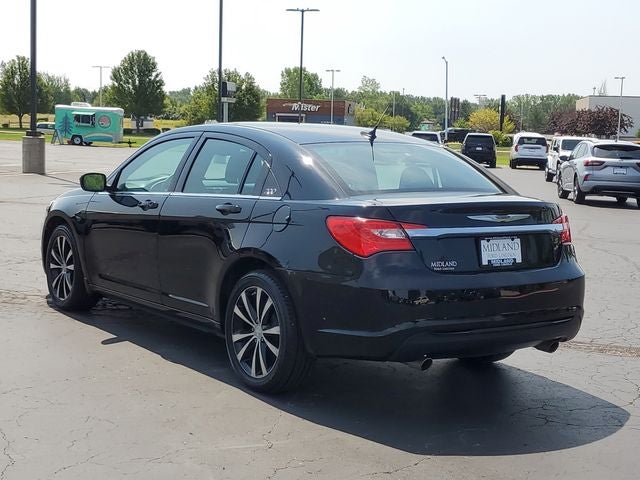 2013 Chrysler 200 Limited