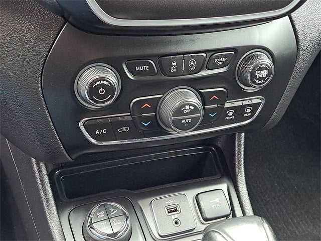 2020 Jeep Cherokee Trailhawk