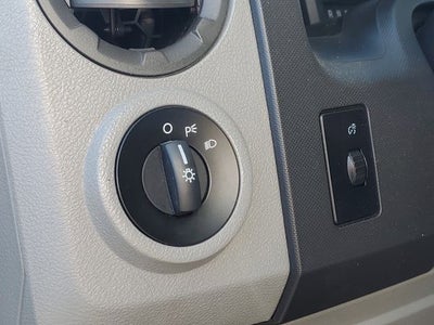 2012 Ford E-350SD Base Cutaway