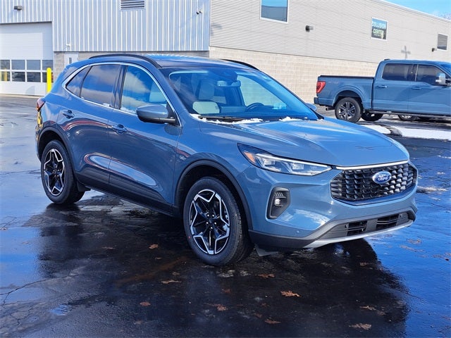 2026 Ford Escape Platinum