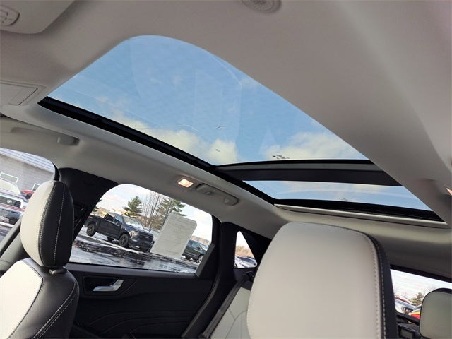 2026 Ford Escape Platinum