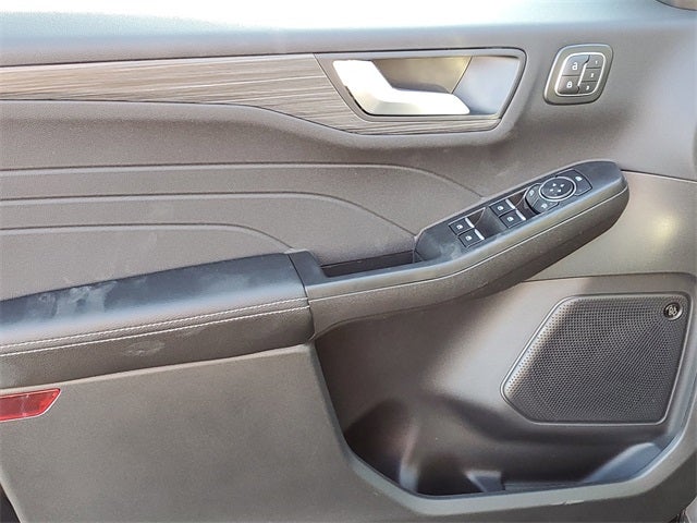 2026 Ford Escape Platinum