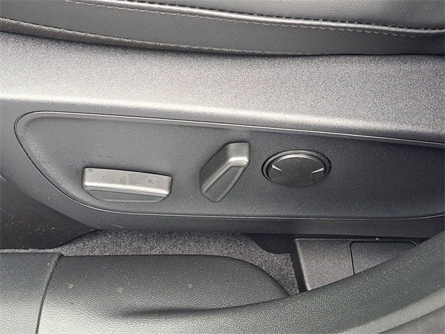 2026 Ford Escape Hybrid ST-Line Select