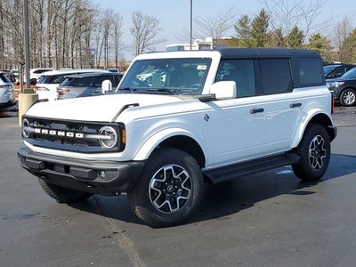 2026 Ford Bronco Outer Banks