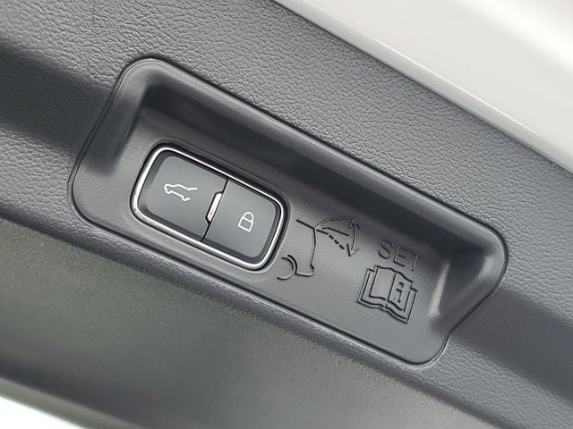 2026 Ford Explorer ST-Line - Photo 38