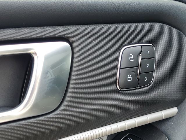 2026 Ford Explorer Tremor - Photo 29