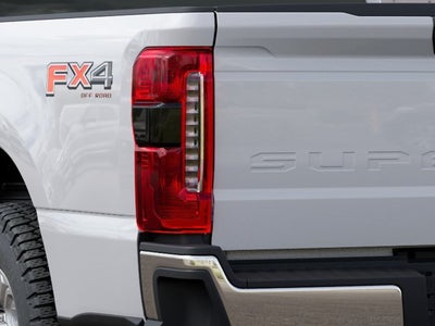 2027 Ford F-350SD XLT