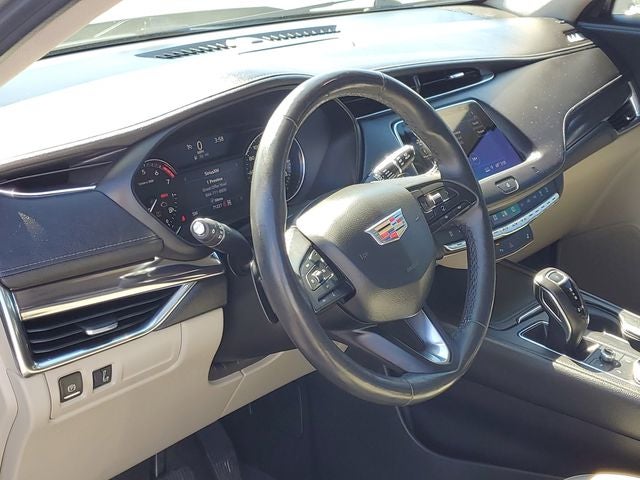 2019 Cadillac XT4 Luxury