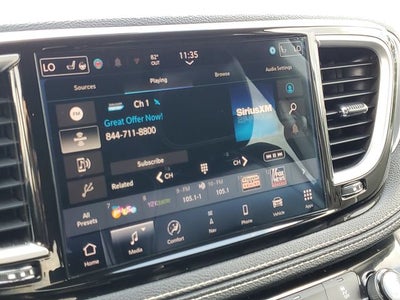 2024 Chrysler Pacifica Hybrid Select