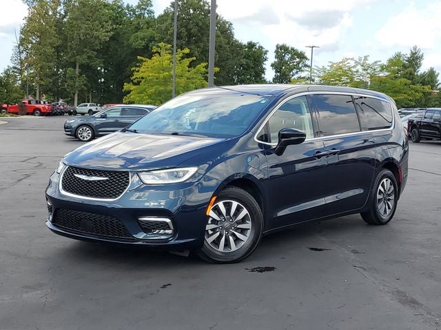 2024 Chrysler Pacifica Hybrid Select