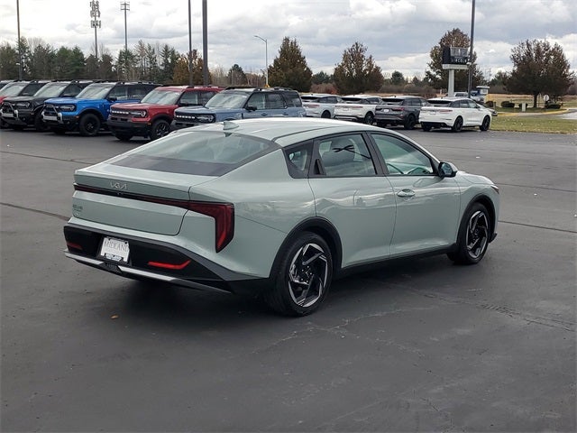 2025 Kia K4 EX