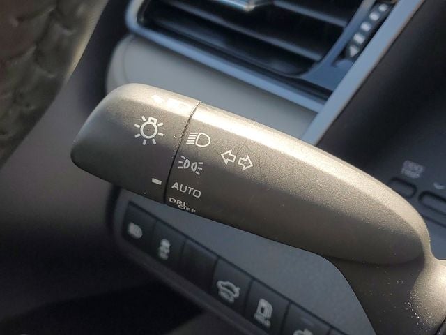 2024 Toyota Camry Hybrid XLE