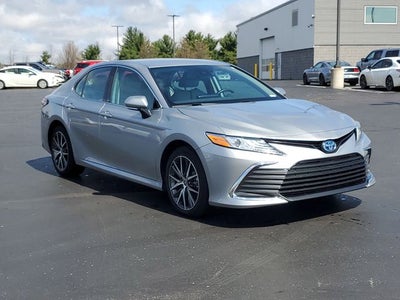2024 Toyota Camry Hybrid XLE