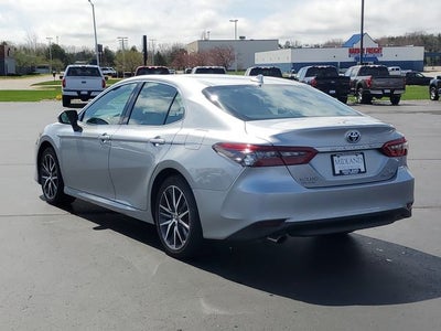 2024 Toyota Camry Hybrid XLE