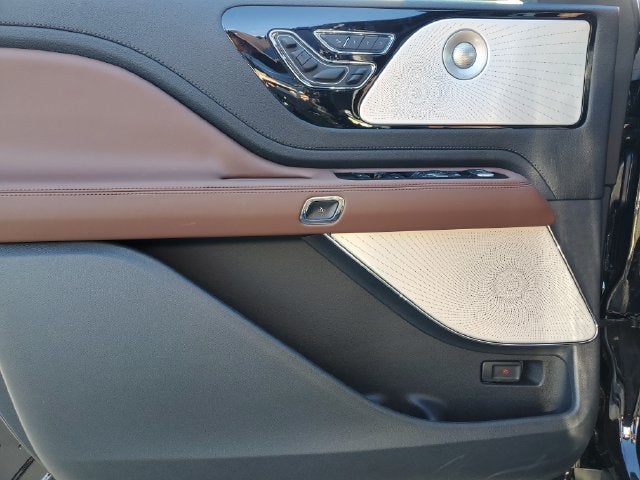 2027 Lincoln Aviator Reserve Premium