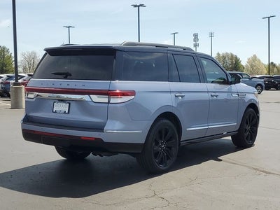 2022 Lincoln Navigator Black Label