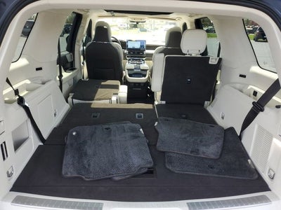 2022 Lincoln Navigator Black Label