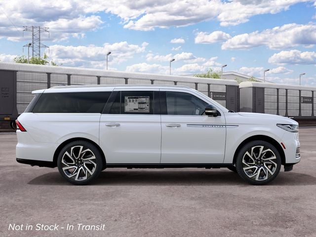 2027 Lincoln Navigator L Reserve