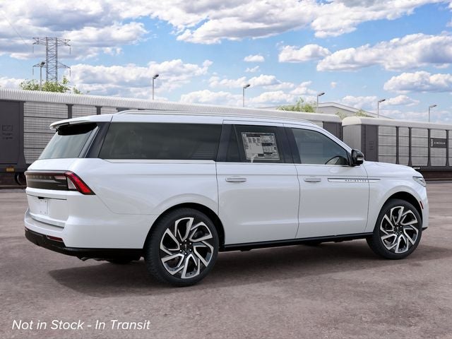 2027 Lincoln Navigator L Reserve