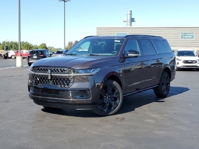 2027 Lincoln Navigator L Reserve