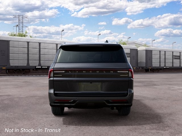 2027 Lincoln Navigator L Reserve