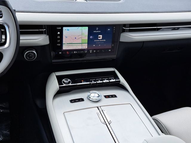 2026 Lincoln Navigator L Premiere