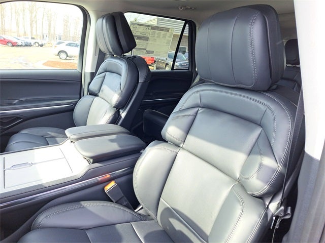 2026 Lincoln Navigator L Premiere