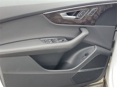 2023 Audi Q8 55 Premium Plus quattro