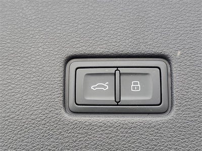 2023 Audi Q8 55 Premium Plus quattro