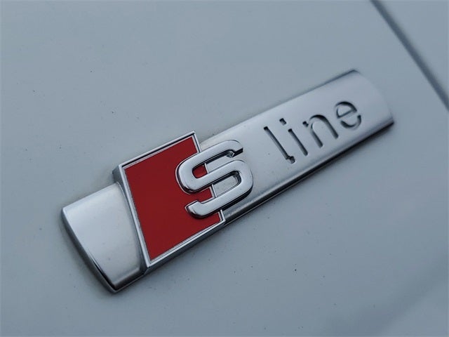 2023 Audi Q8 55 Premium Plus quattro